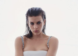 Fashion Editorial : Georgia Fowler by Liz Collins for Mixt(e) Magazine.
Stylist:…