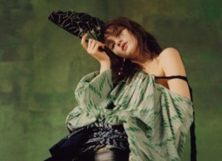 Fashion Editorial : ‘Átame’Mona Matsuoka by Chloé Le DrezenSolar Magazine Spring…