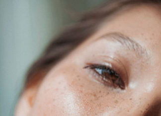 Fashion Editorial : “No Sun, Still Tan”
Yada Villaret photographed by…