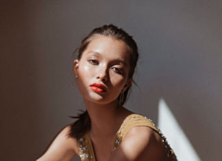 Fashion Editorial : “No Sun, Still Tan”
Yada Villaret photographed by…