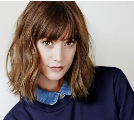 Trendy Hair Style : Découvrez les 4 choses à savoir avant de faire une frange. On vous propose aus…