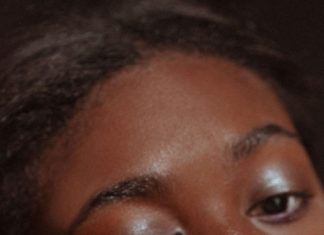 Fashion Editorial : “The Two-Step Holographic Eye”
Zuri Tibby…