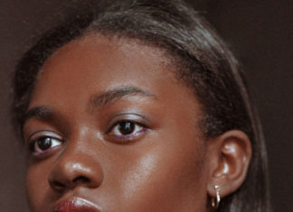 Fashion Editorial : “The Two-Step Holographic Eye”
Zuri Tibby…