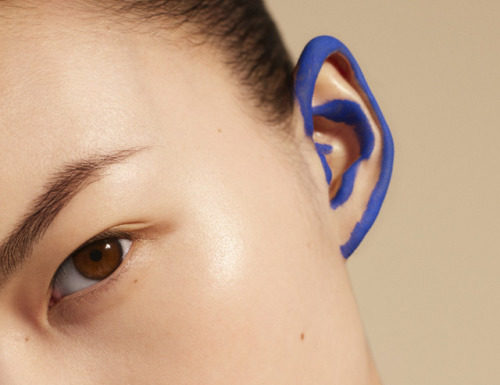 Fashion Editorial : “Blurred Lines”
He Cong by Sharif Hamza for W…