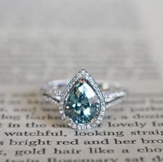 Luxury Jewelry 2017/2018 : Montana Sapphire in 18k white gold & diamond setting J ALBRECHT DESIGNS…