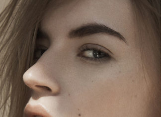 Fashion Editorial : Anabela Belikava by David Paul Vail for Cents Magazine.
Makeup:…