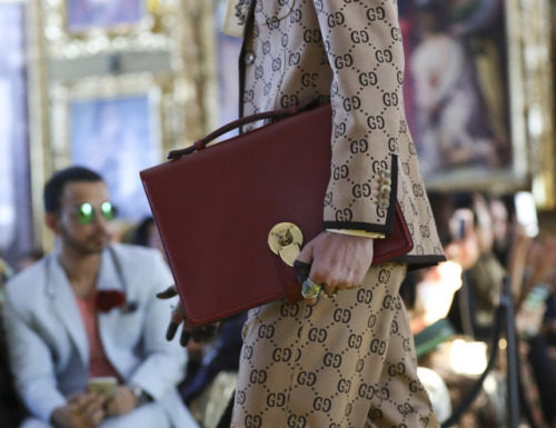 Gucci : Duffles and totes in the Gucci Cruise 18 fashion show featured…