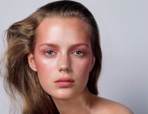 Fashion Editorial : Esther Heesch by David Slijper for Vogue Japan August…