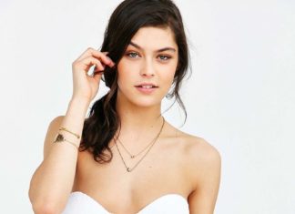 Best Swimsuits 2017/2018 : Beach Riot X Stone Cold Fox Daphine One-Piece Swimsuit – Urban Outfitters