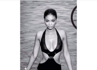 Best Swimsuits 2017/2018 : Celebrities in One-Piece Swimsuits