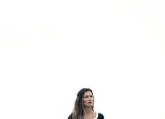 Best Swimsuits 2017/2018 : Gisele Surfs in the New Chanel No.5 Film