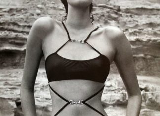 Best Swimsuits 2017/2018 : Harper’s Bazaar, May 1995Photographer : Patrick DemarchelierModel : Yasmeen Gh…