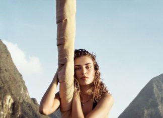 Best Swimsuits 2017/2018 : Summer Escape | Studded Hearts