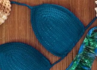 Best Swimwear 2017/2018 : Blue Crochet and Peacock-Print Bikini Set