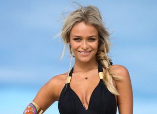 Best Swimwear 2017/2018 : Cutout Waist One-piece – Black