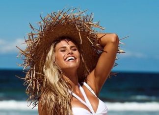 Best Swimwear 2017/2018 : Twist Bandeau Bikini – White