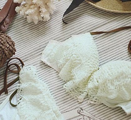 Best Swimwear 2017/2018 : White Lace-Layered Bikini Set