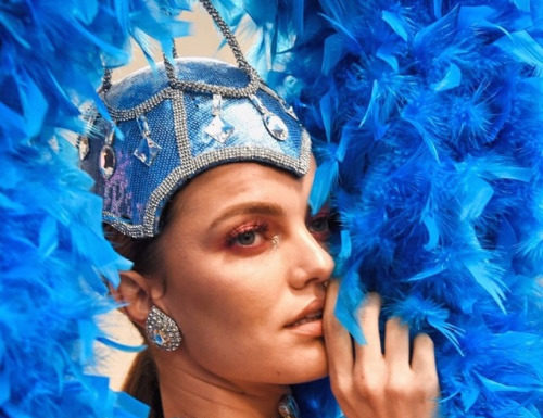 Fashion : Backstage at Moschino Resort 2018
posted by fatalscroll