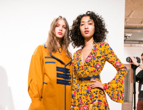 Fashion : Backstage @ Tanya Taylor F.W 2017Posted by x