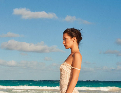 Fashion : Bella Hadid by Terry Richardson in “Being Bella” for Porter…