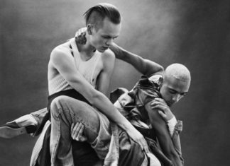 Fashion : billykidd:
Denim Ballet – Sidra Belle was shot by Billy Kidd…