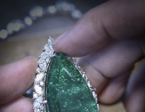 Fashion : @chopardredcarpet Haute Joaillerie creation.