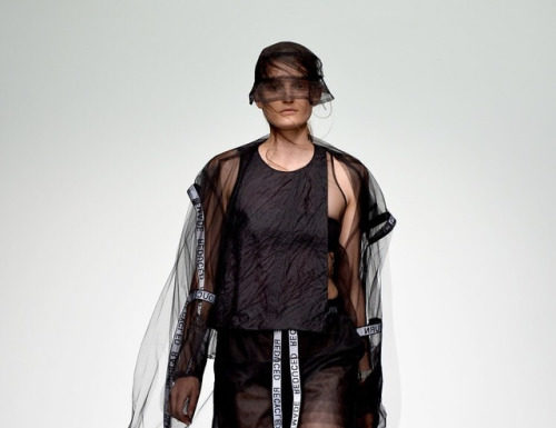 Fashion : Christopher Raeburn LFWM SS 2018