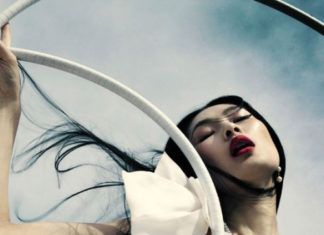 Fashion : Dinara Chetyrova by Jamie Nelson for Elle Vietnam July 2011