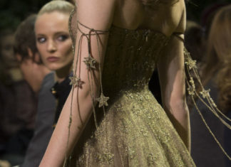 Fashion : Dior Couture S.S 2017
Posted by x