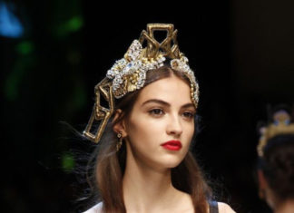 Fashion : Dolce & Gabbana Spring 2017 Ready-to-Wear