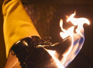 Fashion Editorial : ‘Fire dance with me’ Manami Kinoshita by Antoine Harinthe -…