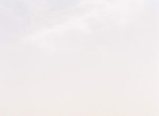 Fashion Editorial : gardenhoseenema:
Ren Hang