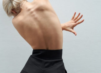 Fashion Editorial : larissahofmann:
Self portrait – Larissa Hofmann for Barbara…