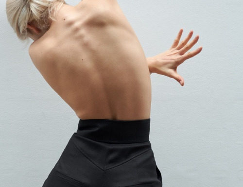 Fashion Editorial : larissahofmann:
Self portrait – Larissa Hofmann for Barbara…