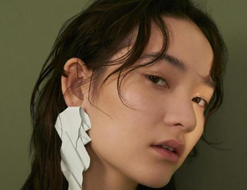 Fashion Editorial : Mona Matsuoka by Johnny DufortWeekday AW16