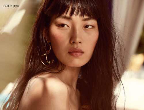 Fashion Editorial : SUMMER BUZZ
Gao Jie by Regan Cameron for Vogue China July…