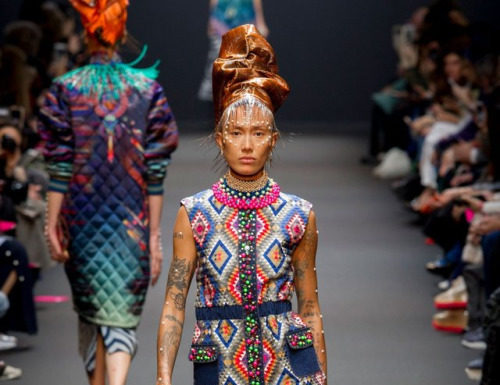 Fashion : fashiondailymag:
the psychedelic rainbow. MANISH ARORA fw17…
