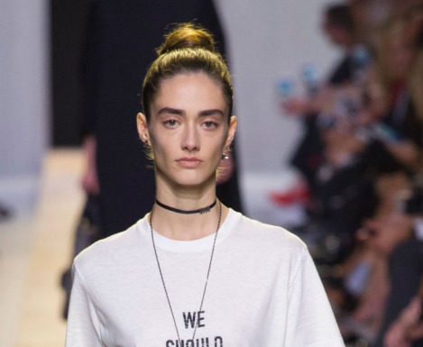 Fashion : fashiondailymag:
‘we should all be feminists’ // Maria Grazia…