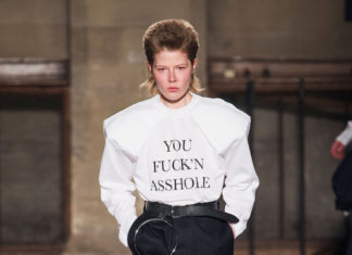 Fashion : fashiondailymag:
Word play. vetements fw16 #pfw.
PFW // MFW…