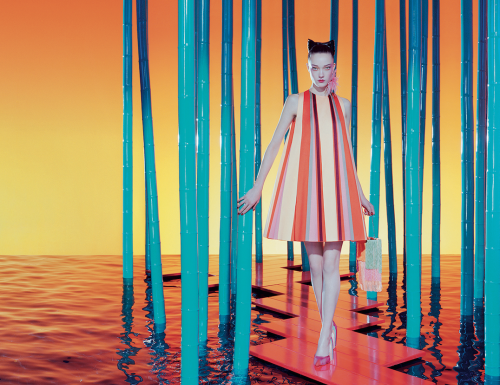 Fashion : fashiondailymag:
yumi lambert photographed by miles aldridge…