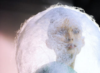 Fashion : fatalscroll:
Backstage at Rick Owen Fall/Winter 2016 Ready to…