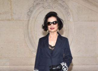 Fashion : fdmlovesfashion:
BIANCA JAGGER // dior haute couture.