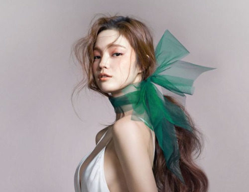 Fashion : Han Eu Ddeum by Cha Hye Gyung for Vogue Korea