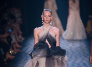 Fashion : Lauren de Graaf @ Marchesa Spring 2017 Ready-to-Wear