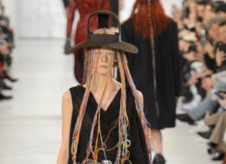 Fashion : margiela rainbow eyes + hair.(ph fashionwirepress // fdmloves…