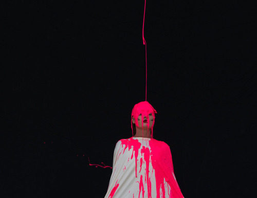 Fashion : Millie Brown, @milliebrownworld x Tumblr performance at @made…