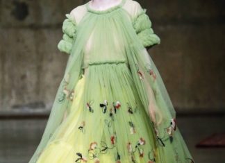Fashion : Molly Goddard FW17posted by fatalscroll