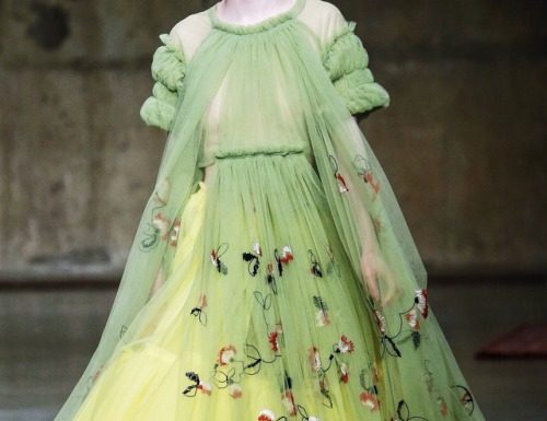 Fashion : Molly Goddard FW17posted by fatalscroll