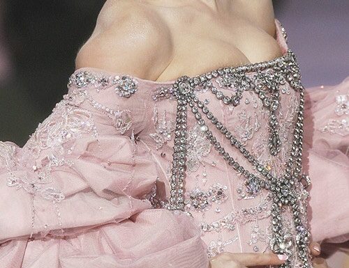 Fashion : parisfashionhouse:
Christian Dior Fall 2007 Haute Couture
