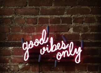 Fashion Quotes : Good Vibes Only Mounted Neon Sign, Ready-Made